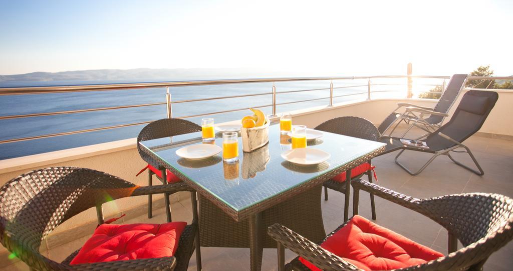 Apartments Mediterranea With Heated Pool Pisak Exterior foto